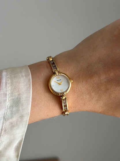 Stunning vintage Accurist watch with crystals