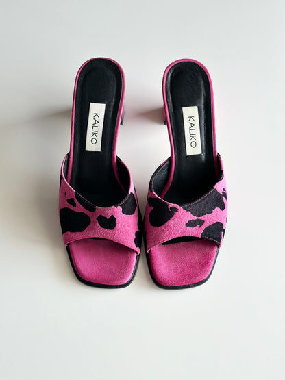 Amazing vibrant suede Kaliko mules