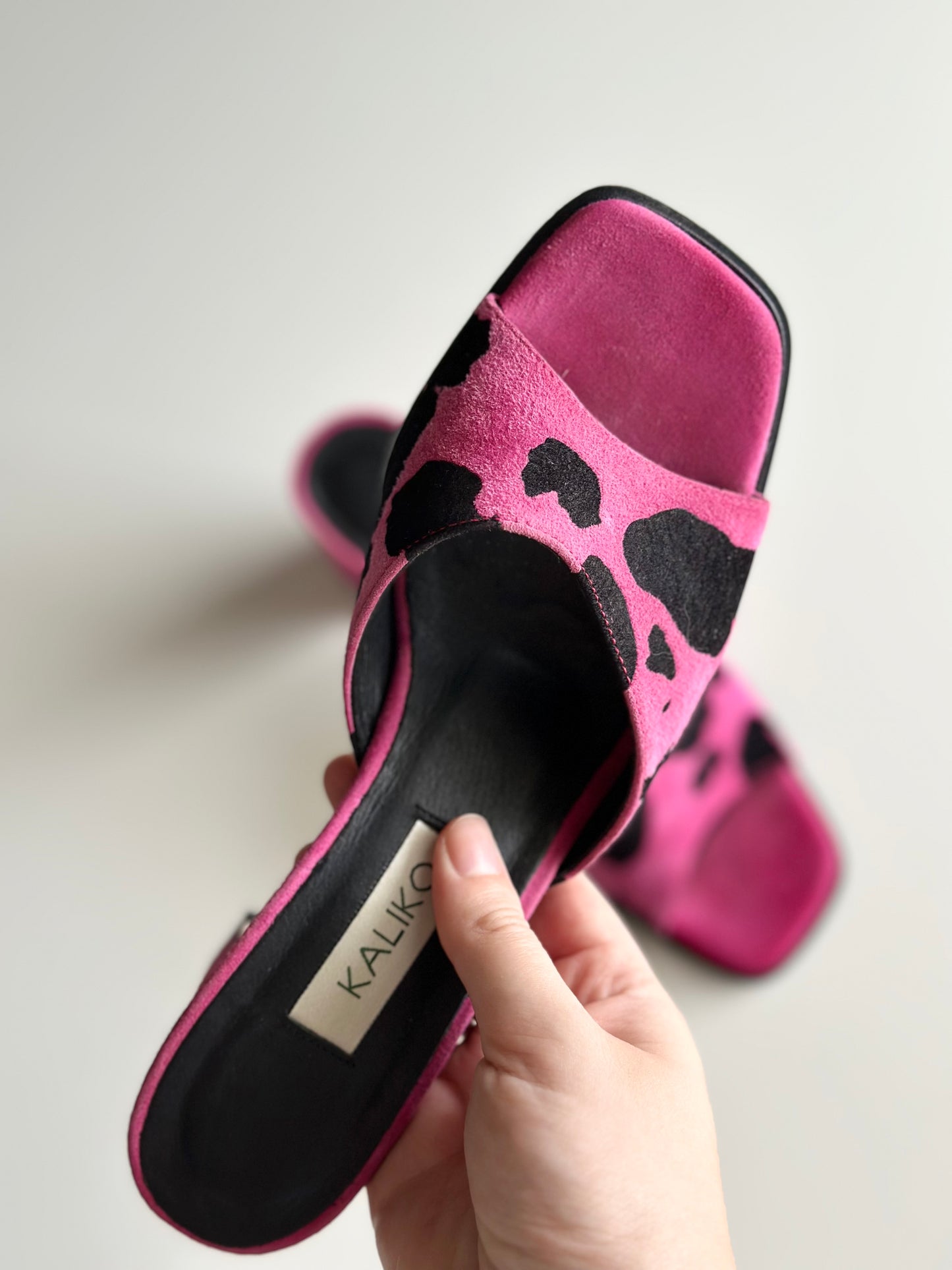 Amazing vibrant suede Kaliko mules
