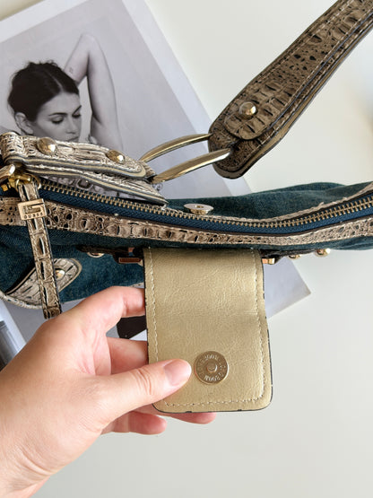 Iconic vintage Guess denim bag