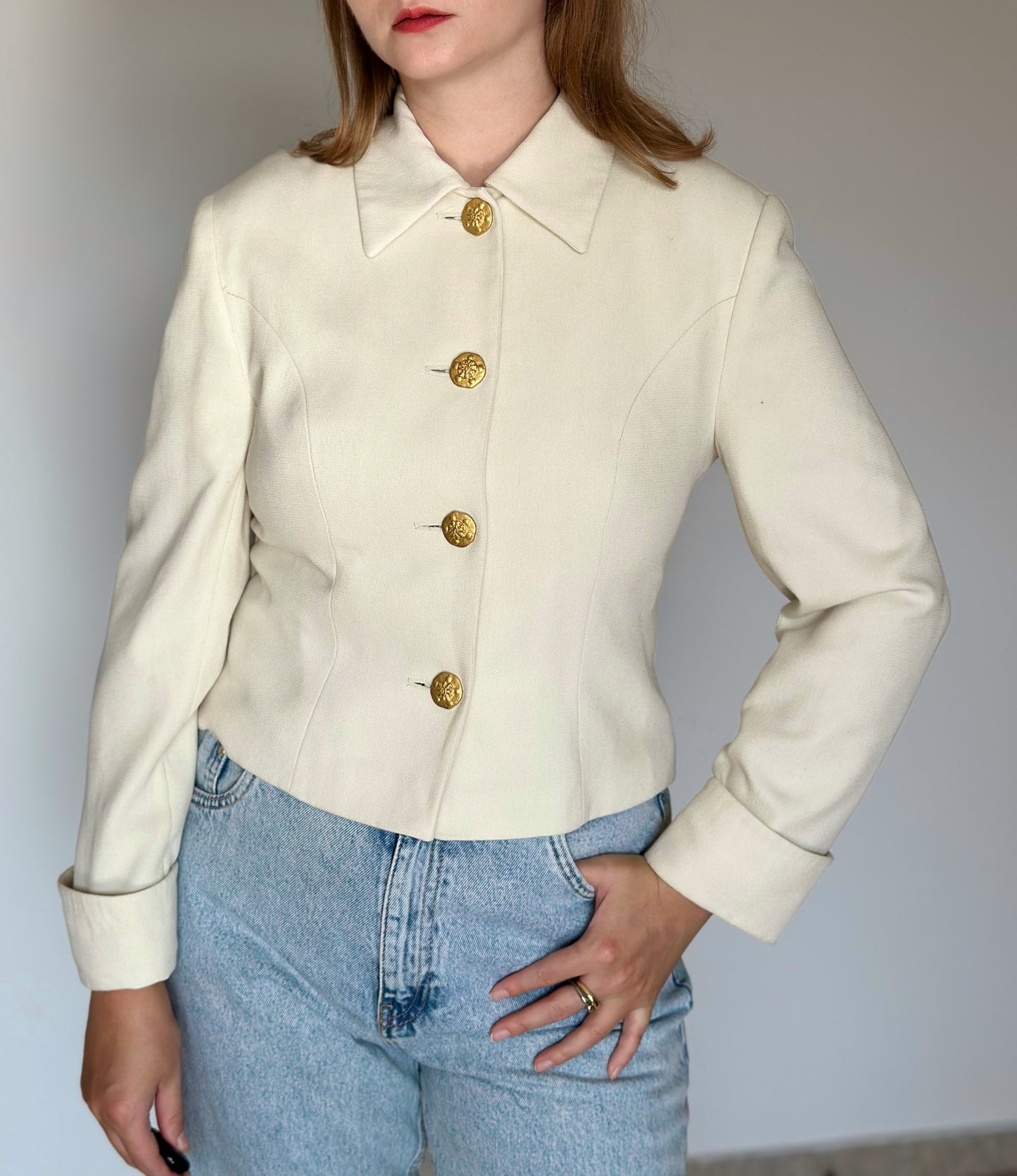 Charming vintage classic cream blazer