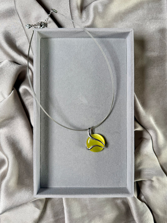 Lovely vintage necklace with cabochon