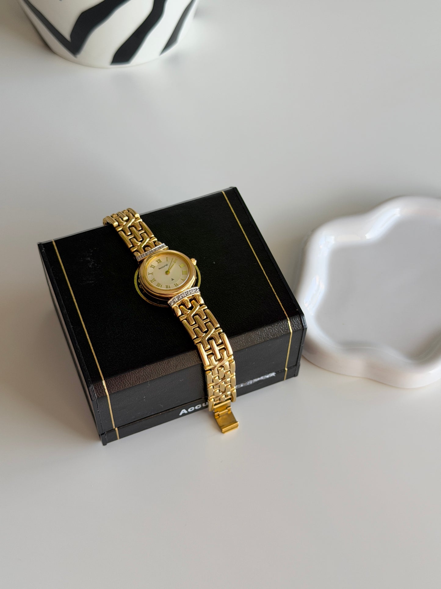Incredible vintage Accurist watch with its original box