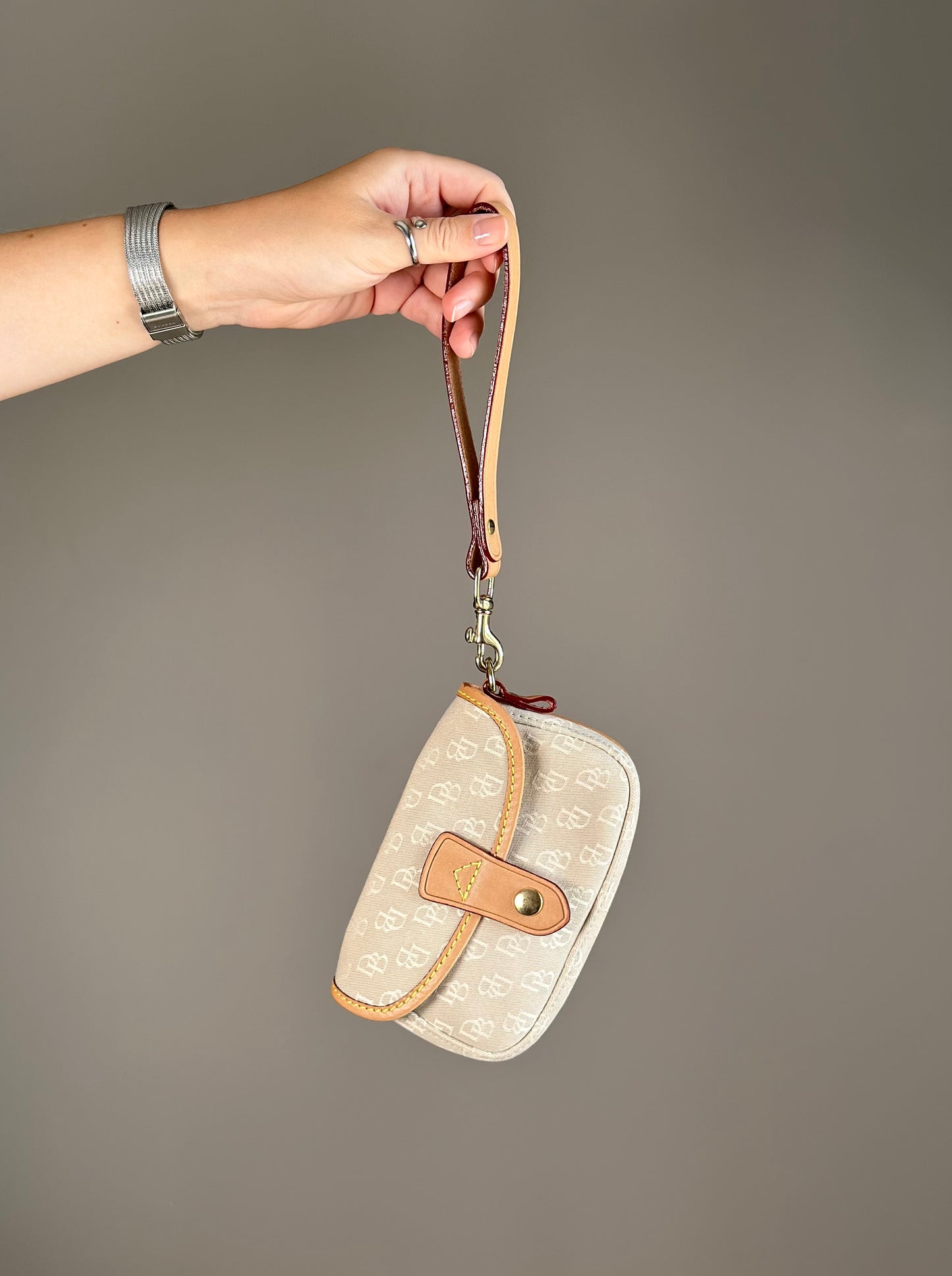 Charming vintage Dooney & Bourke pouch