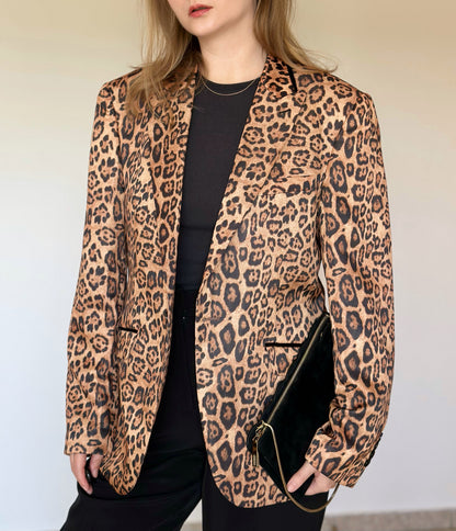 Bold and chic leopard print oversized blazer