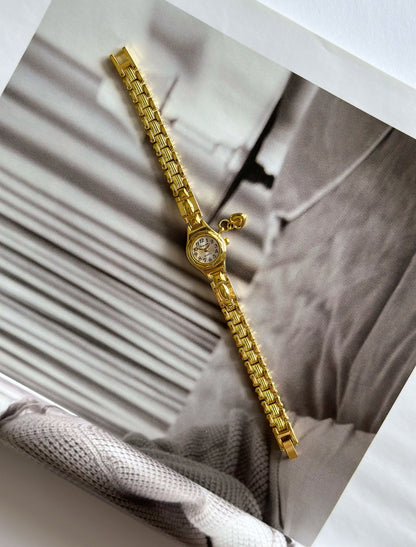 Vintage watch with heart pendant 💛