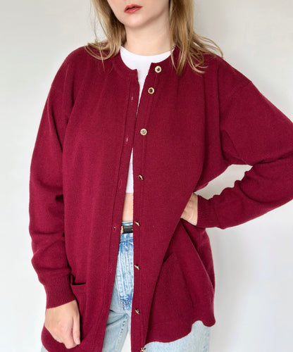 Amazing vintage burgundy 100% lambswool cardigan