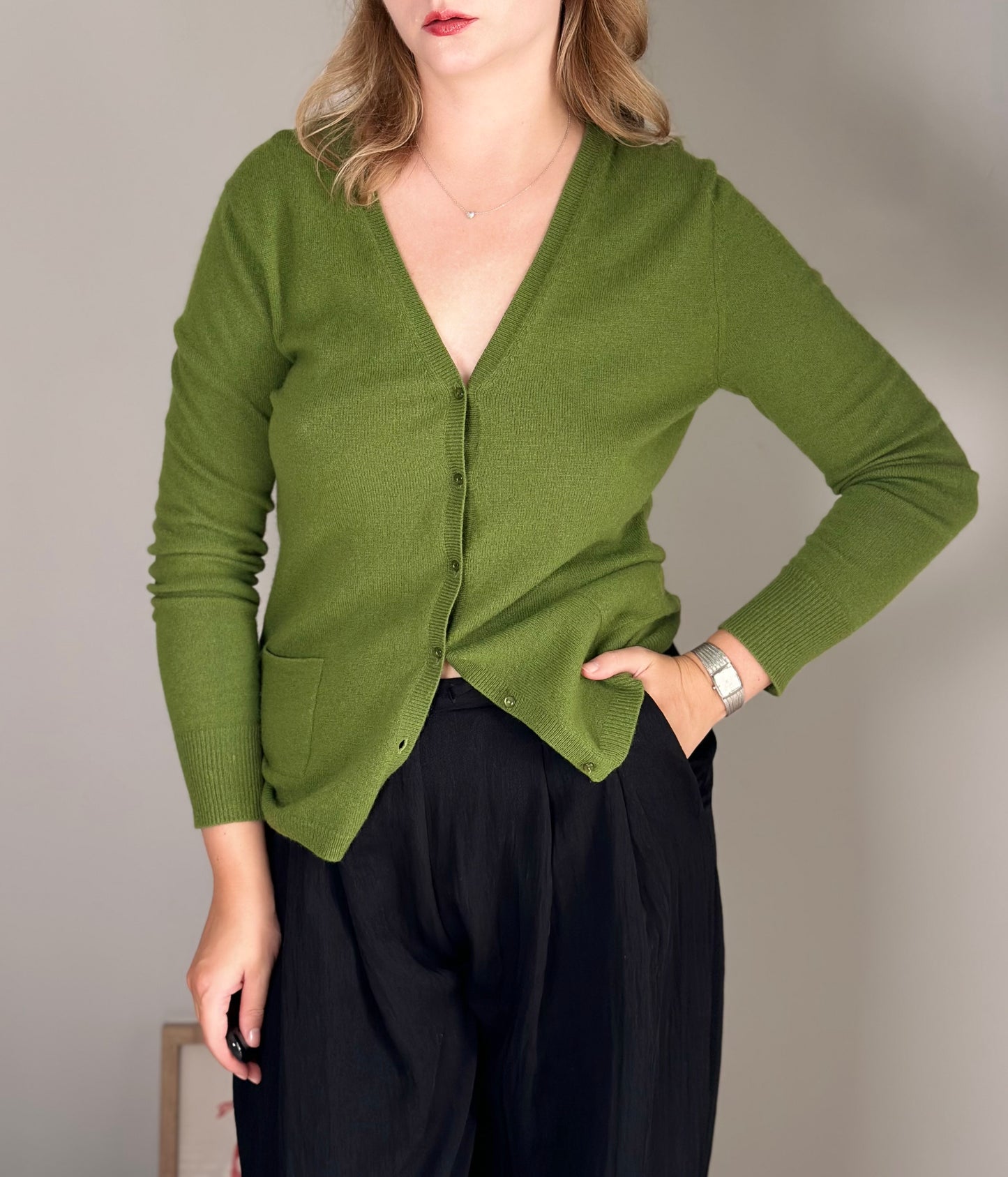 Beautiful green cashmere cardigan