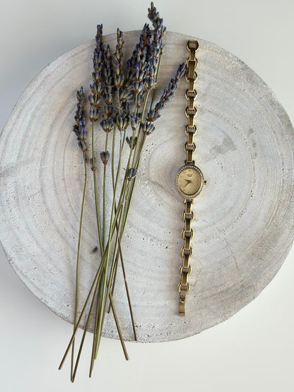 Glamorous vintage watch from Artemis