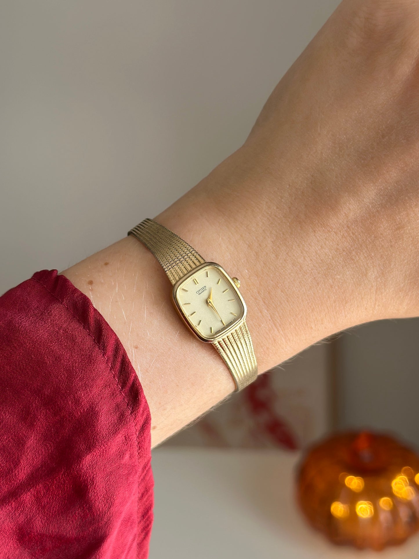 Timeless vintage gold-tone watch Citizen