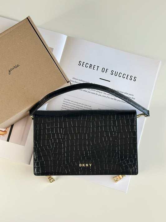 Chic DKNY leather clutch wallet