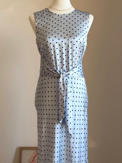 Elegant midi blue dress with polka dots