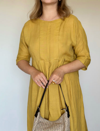 Beautiful vintage midi linen dress