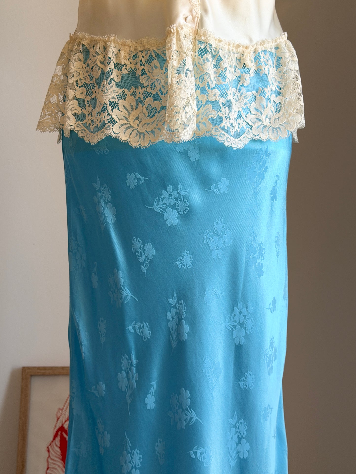 Stunning bias-cut midi/maxi viscose skirt