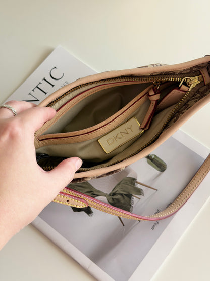 Charming vintage DKNY baguette bag in beige canvas