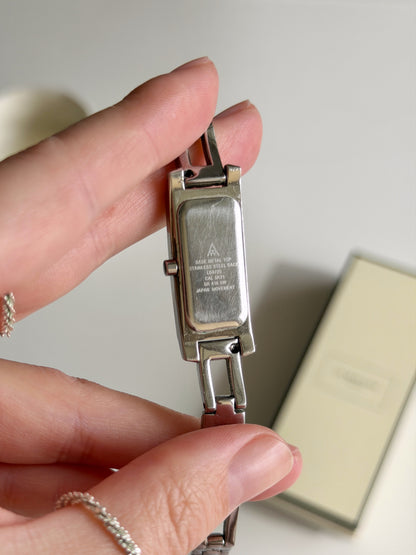 Elegant vintage Accurist watch with silver-tone design