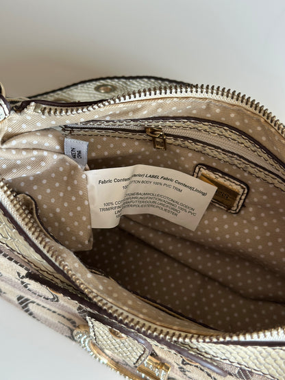 Standout vintage Guess shoulder bag