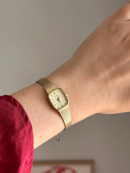 Timeless vintage gold-tone watch Citizen