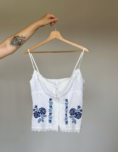 Сute vintage strappy linen top with embroidery