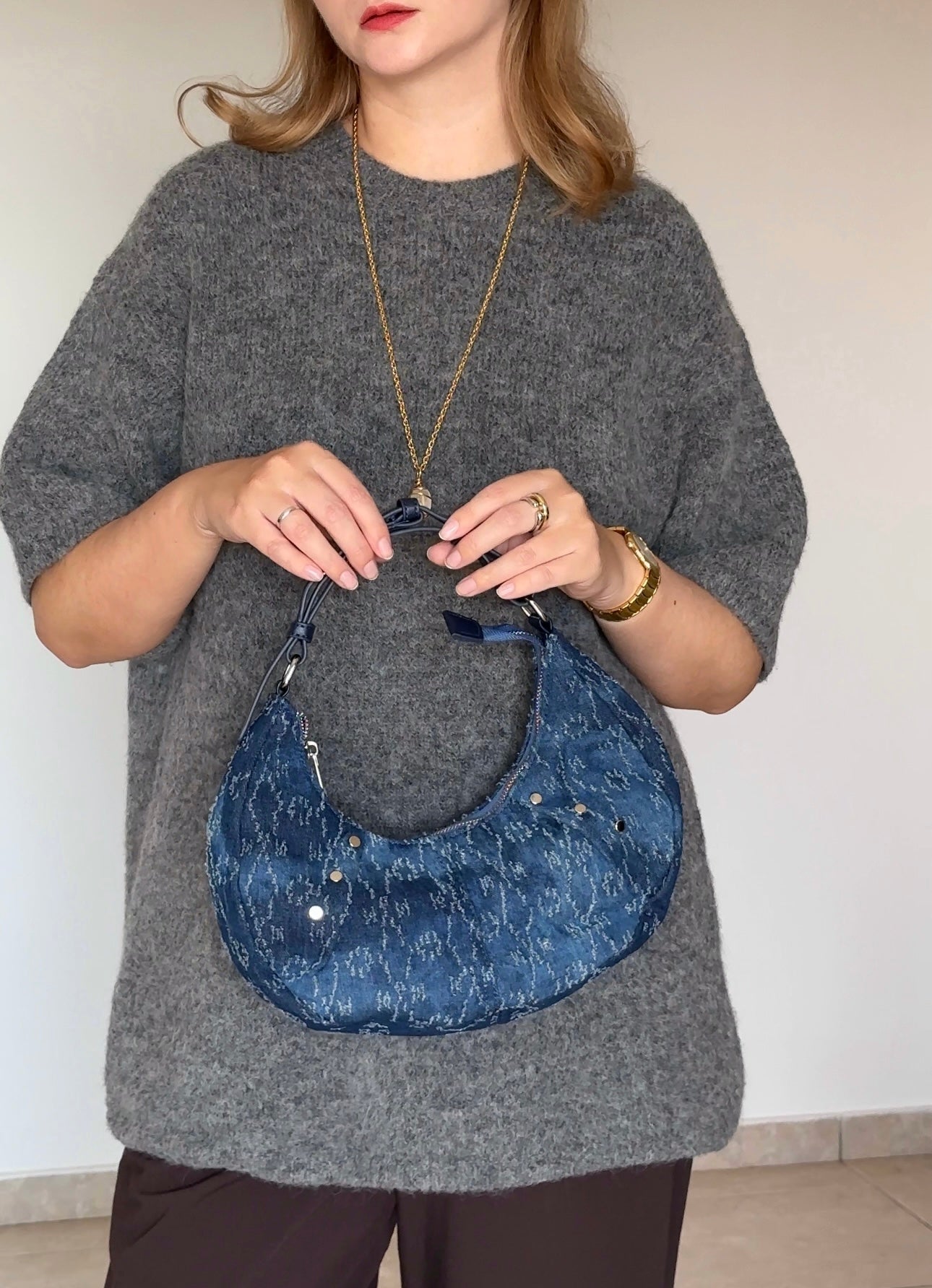 Stylish shoulder denim bag