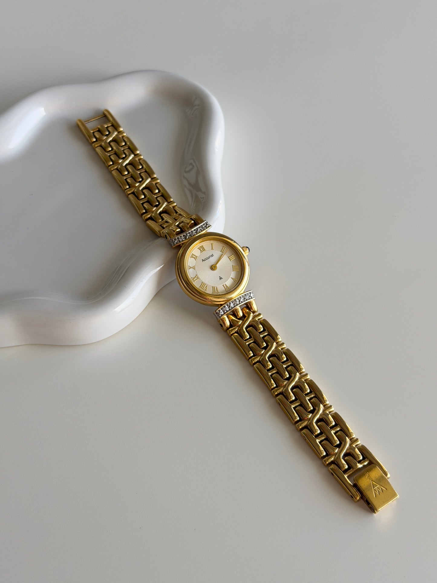 Incredible vintage Accurist watch with its original box