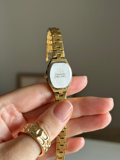 Amazing vintage Sekonda watch with timeless design (late 80s)
