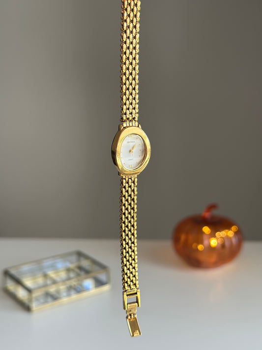 Charming vintage Sekonda quartz watch