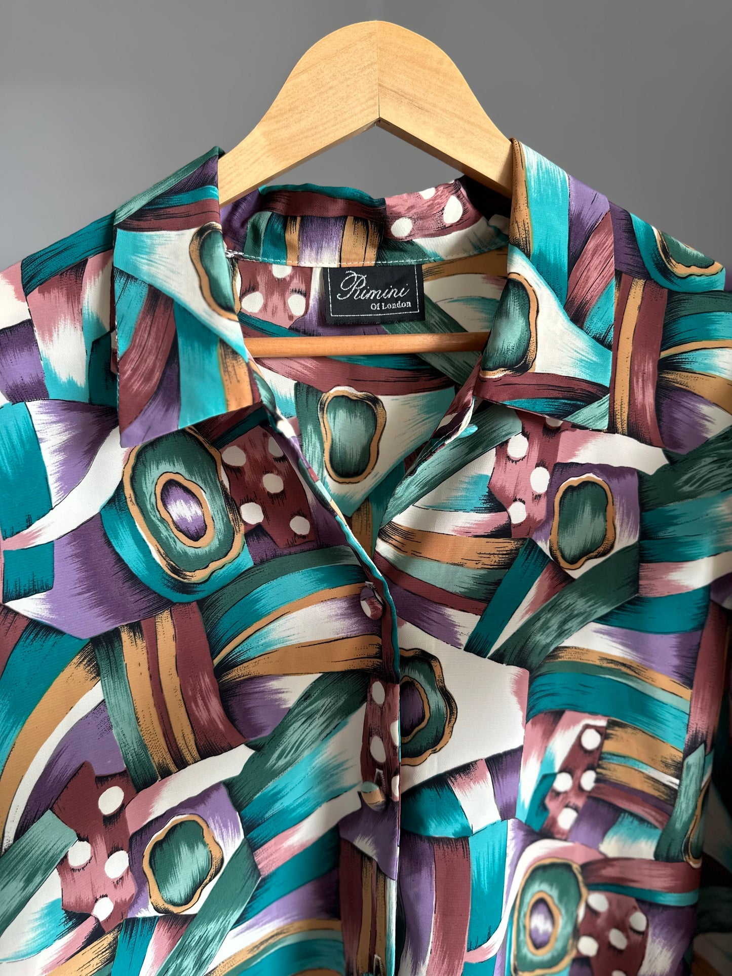 Vintage blouse with abstract print