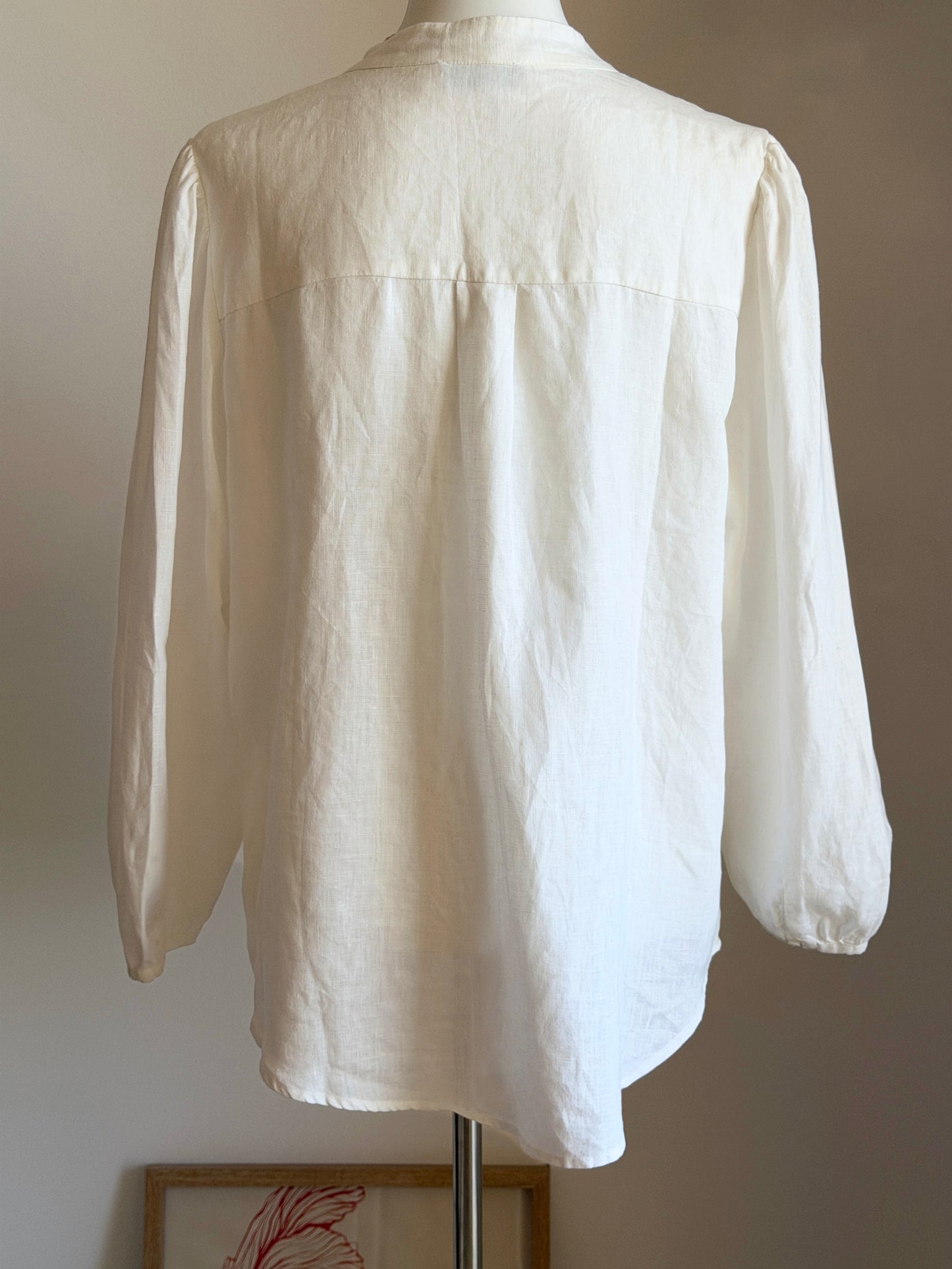 Classic linen blouse in soft white