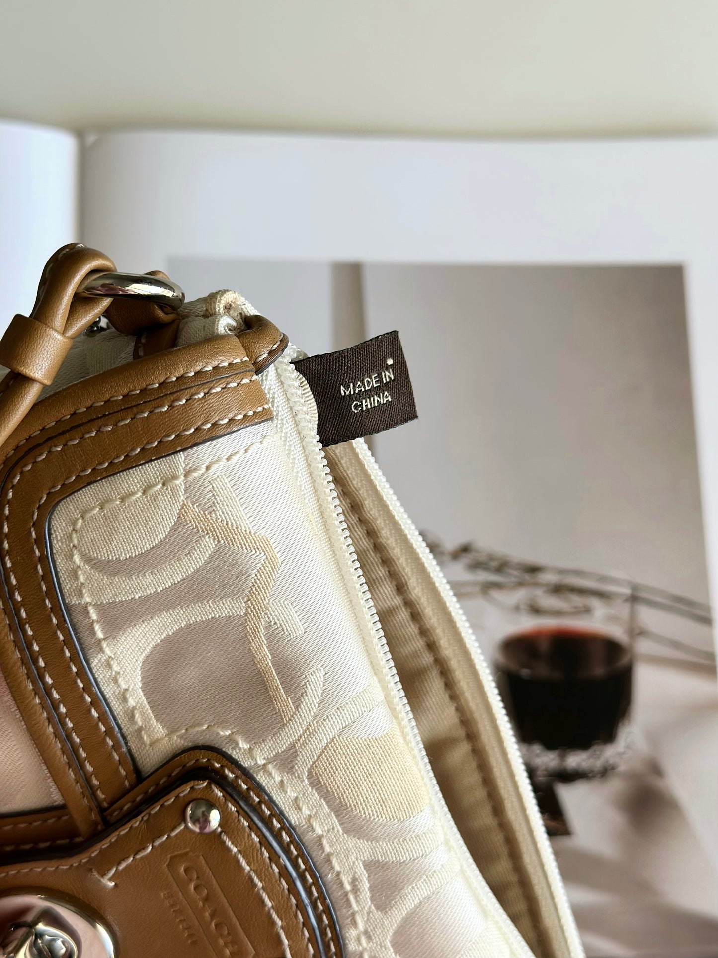 Amazing beige Y2K wristlet from Coach