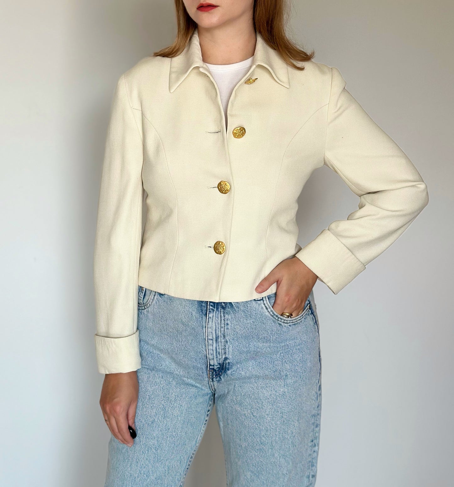 Charming vintage classic cream blazer