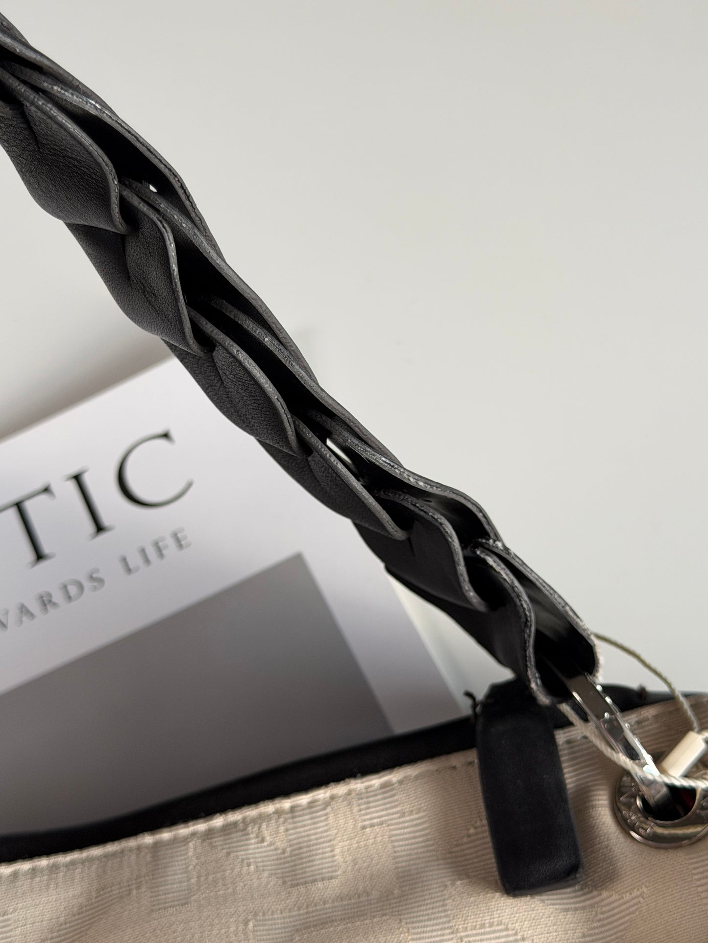 Stylish vintage DKNY cream shoulder bag