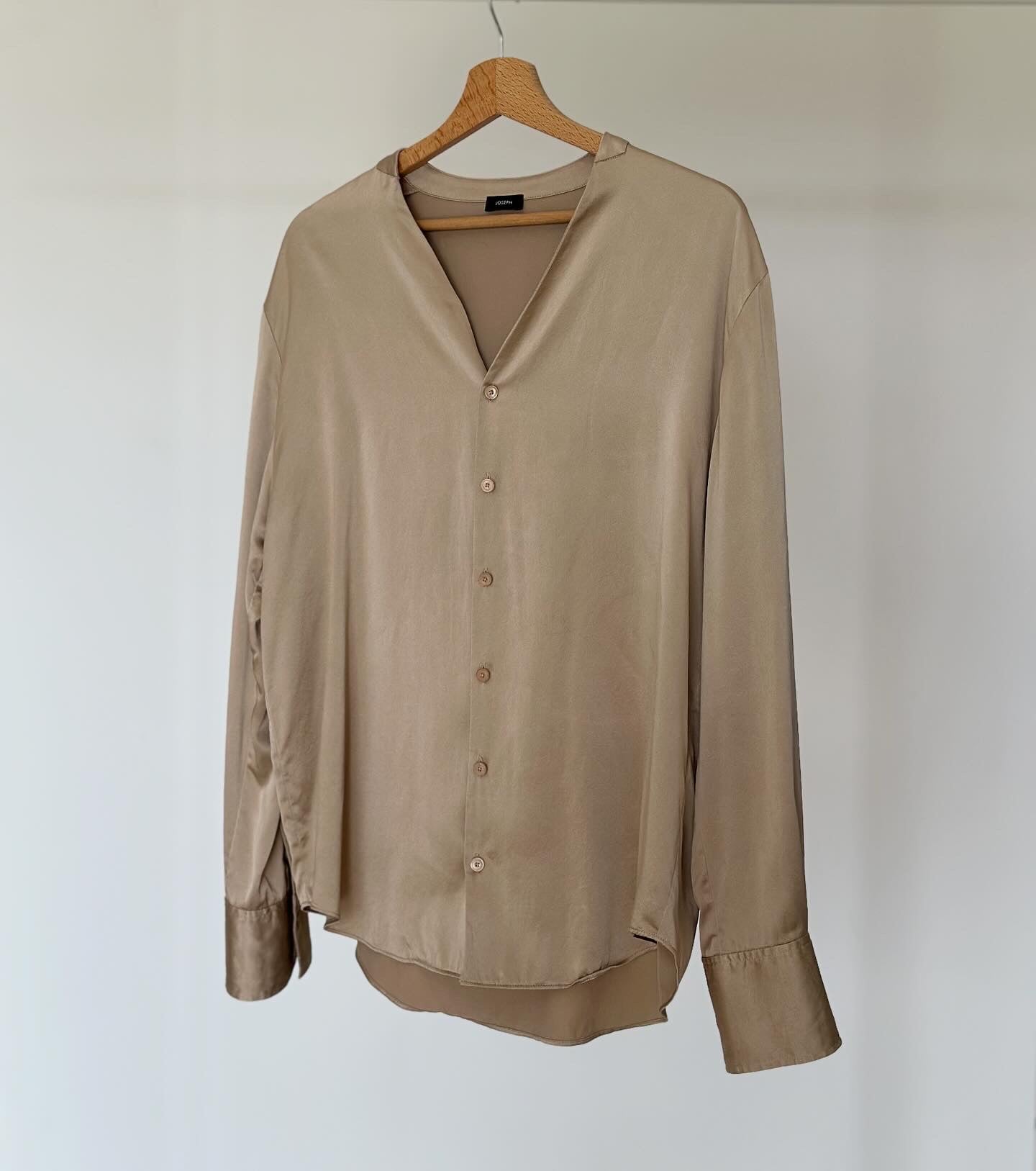 Incredible 100% silk satin blouse by Joseph