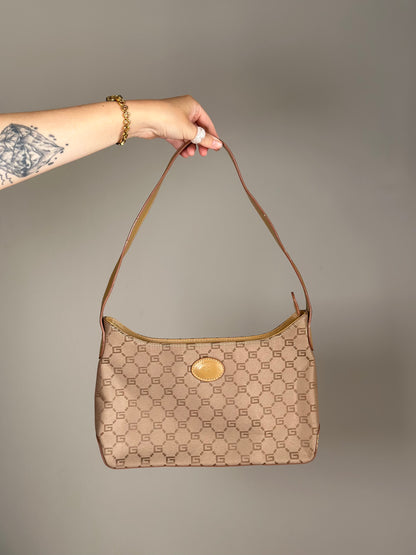 Charming vintage beige shoulder bag