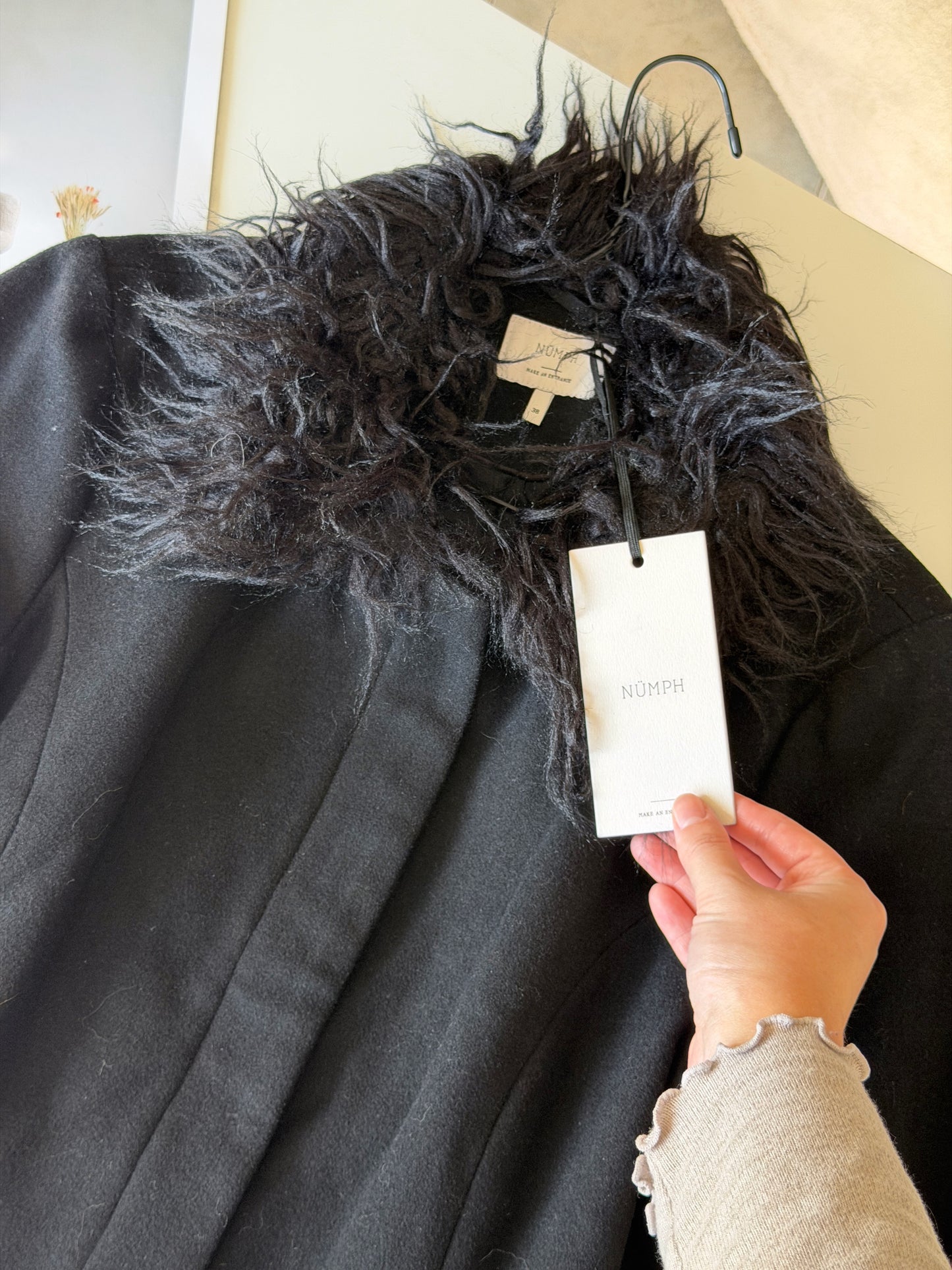 Stylish black wool jacket from NÜMPH