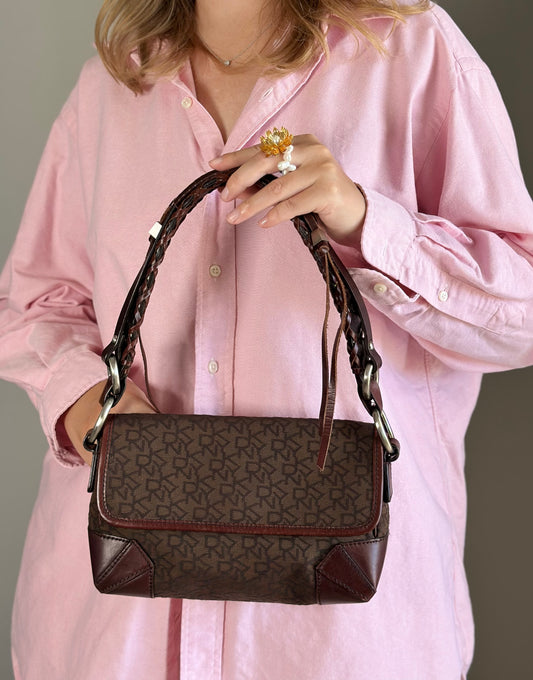 Amazing vintage DKNY shoulder bag in brown monogram print