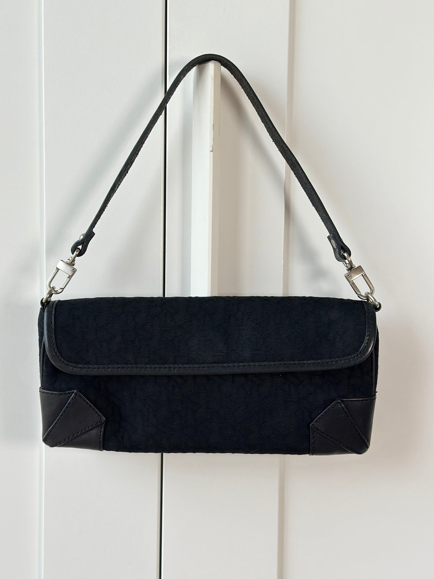 Chic vintage DKNY baguette black bag