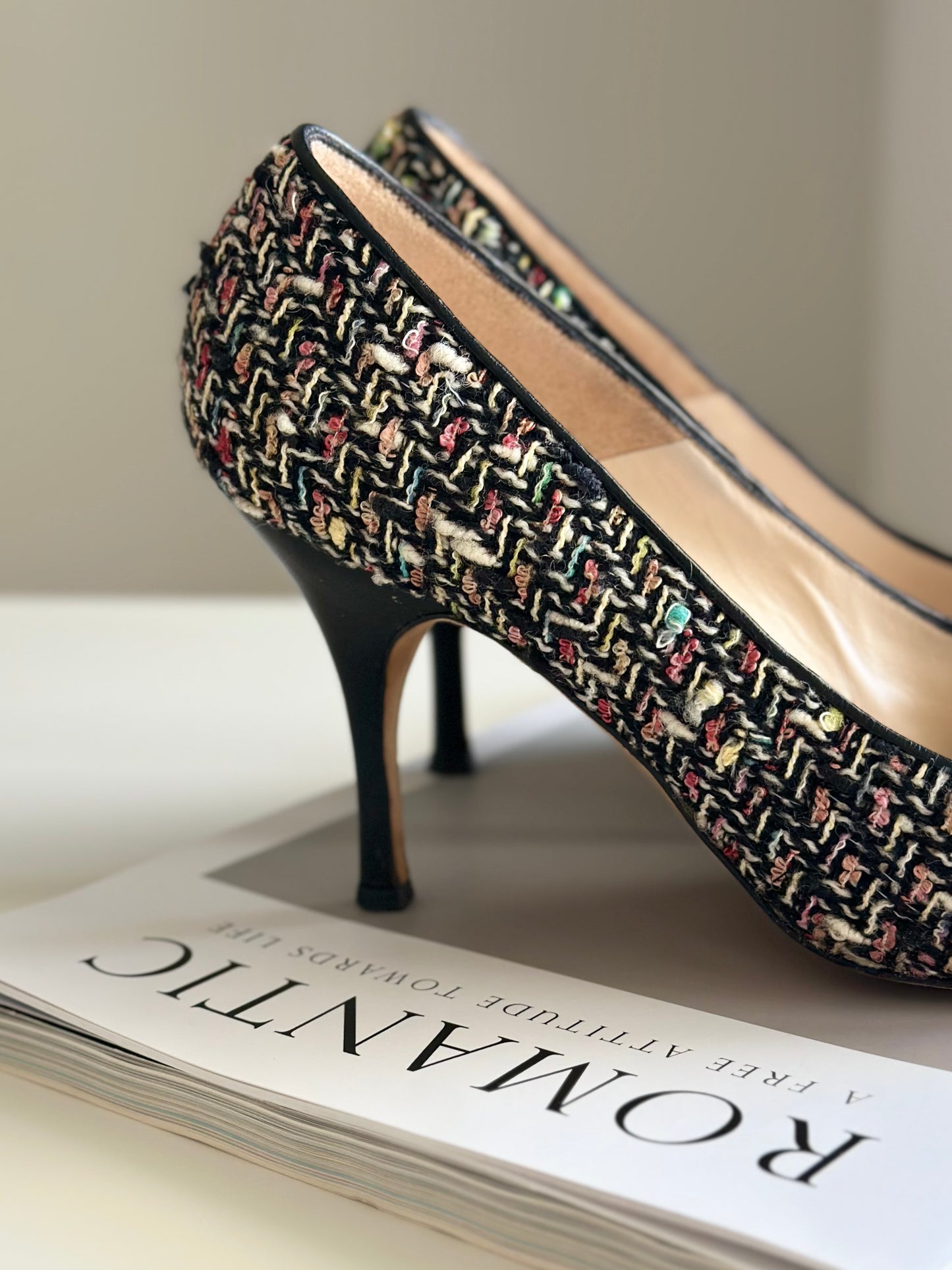 Authentic Manolo Blahnik tweed heels