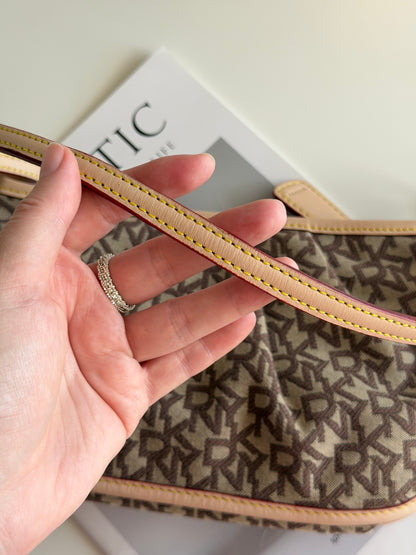 Charming vintage DKNY baguette bag in beige canvas
