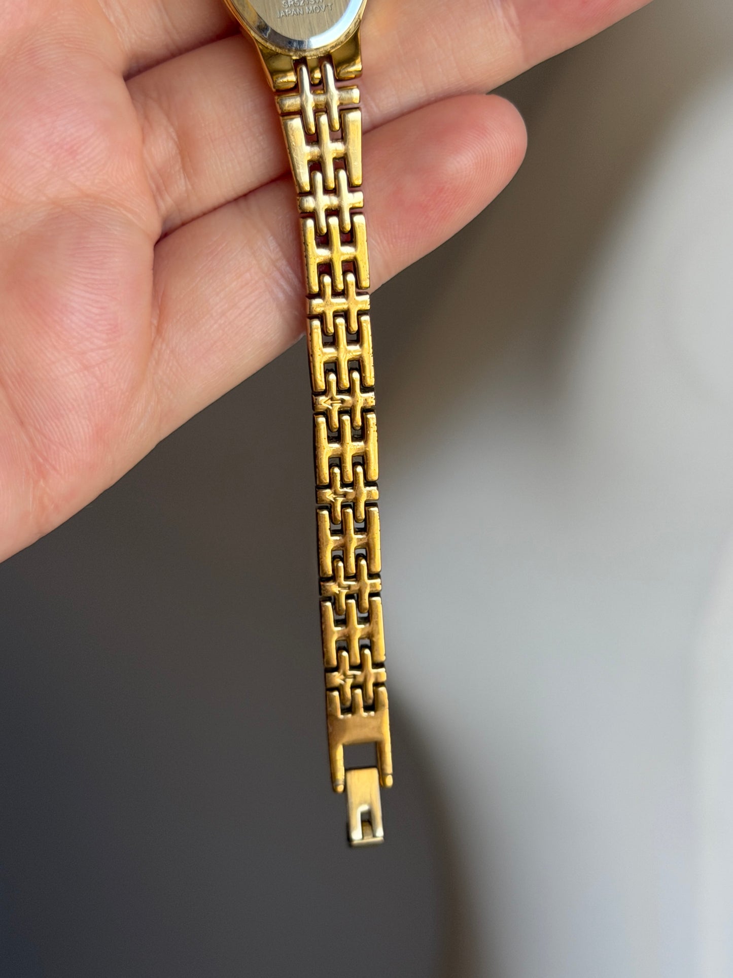 Amazing vintage gold-tone watch Accurist with crystals