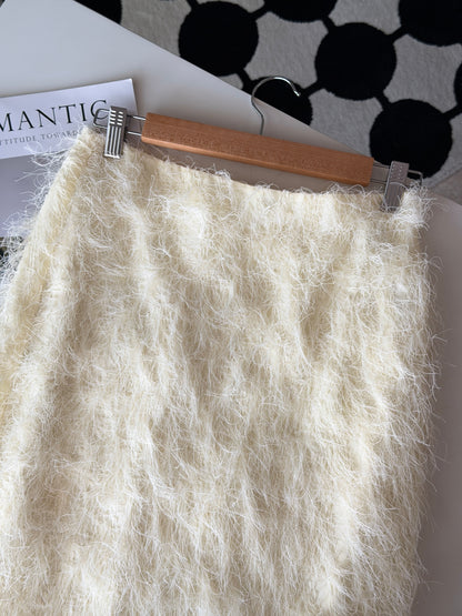 Gorgeous pale yellow maxi skirt from Massimo Dutti Studio