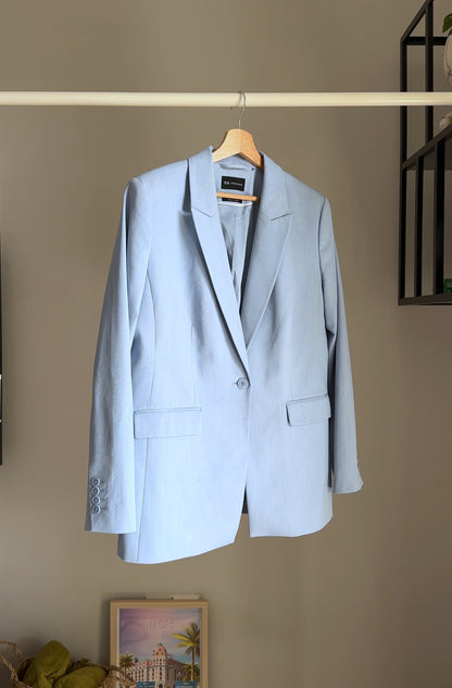 Pre-loved tailored blazer in a soft powder blue shade