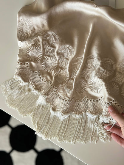 Stunning statement silk top from Karen Millen