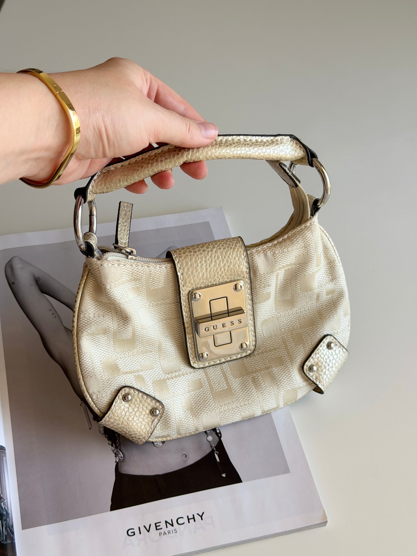 Vintage Guess mini cream bag