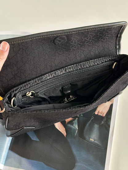 Chic vintage DKNY baguette black bag