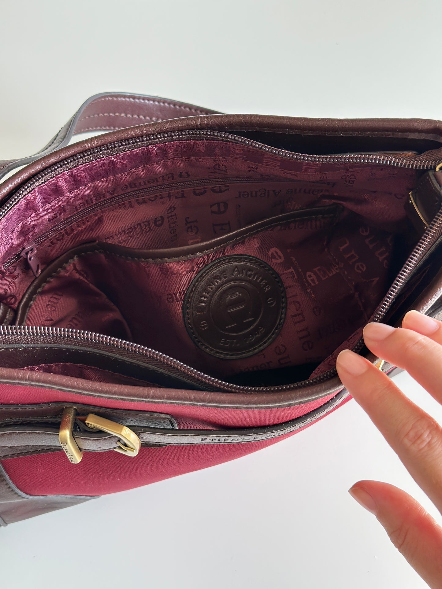 Amazing vintage Etienne Aigner shoulder bag