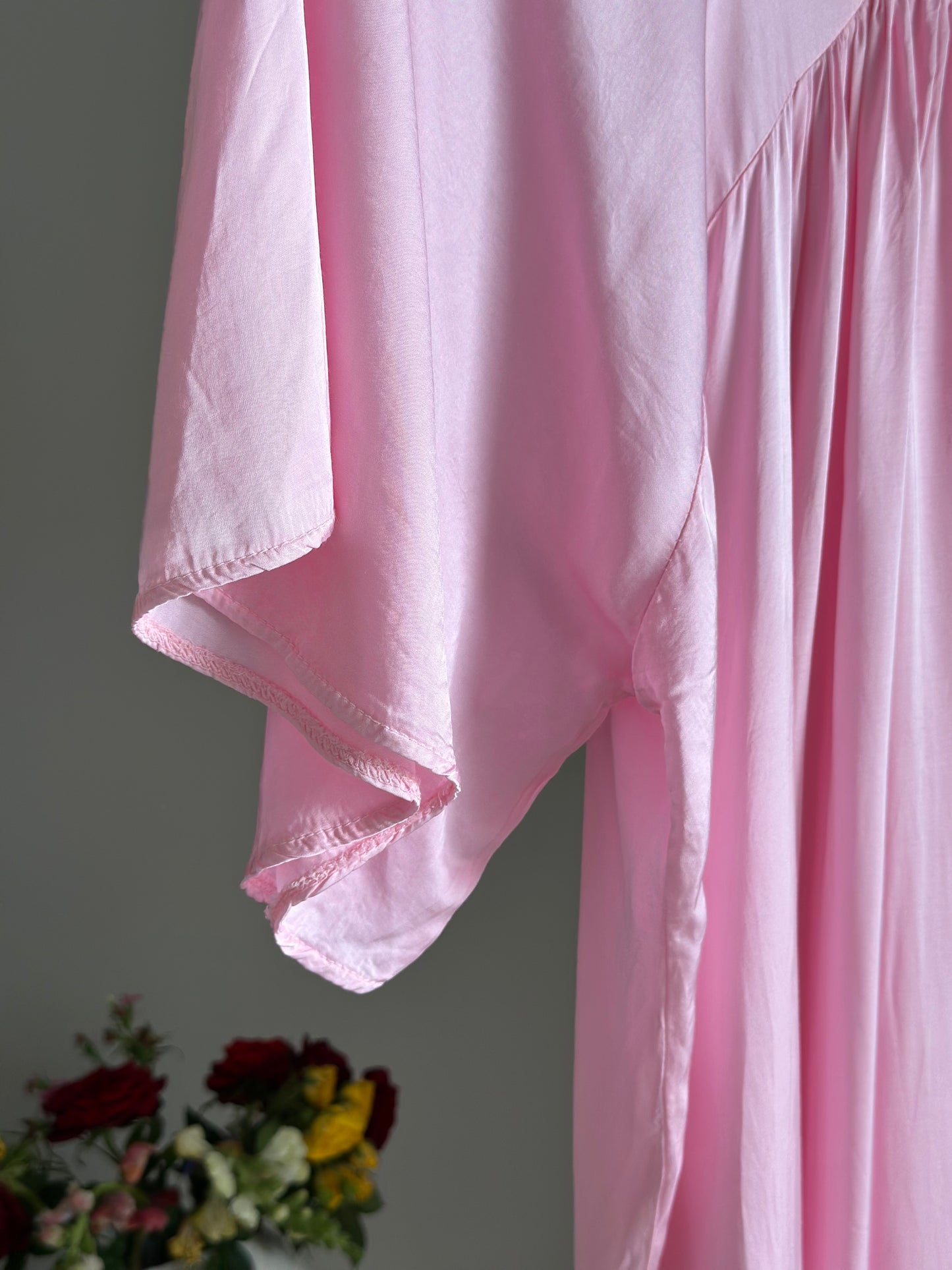 Charming vintage lounge pink dress
