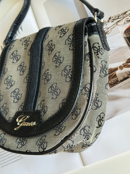Vintage crossbody monogram saddle bag Guess