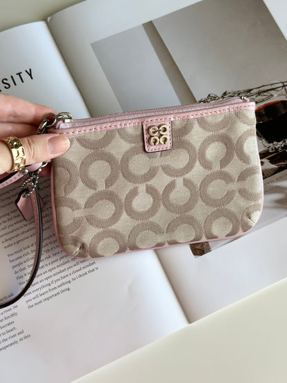 Lovely Y2K Coach beige/pink wristlet