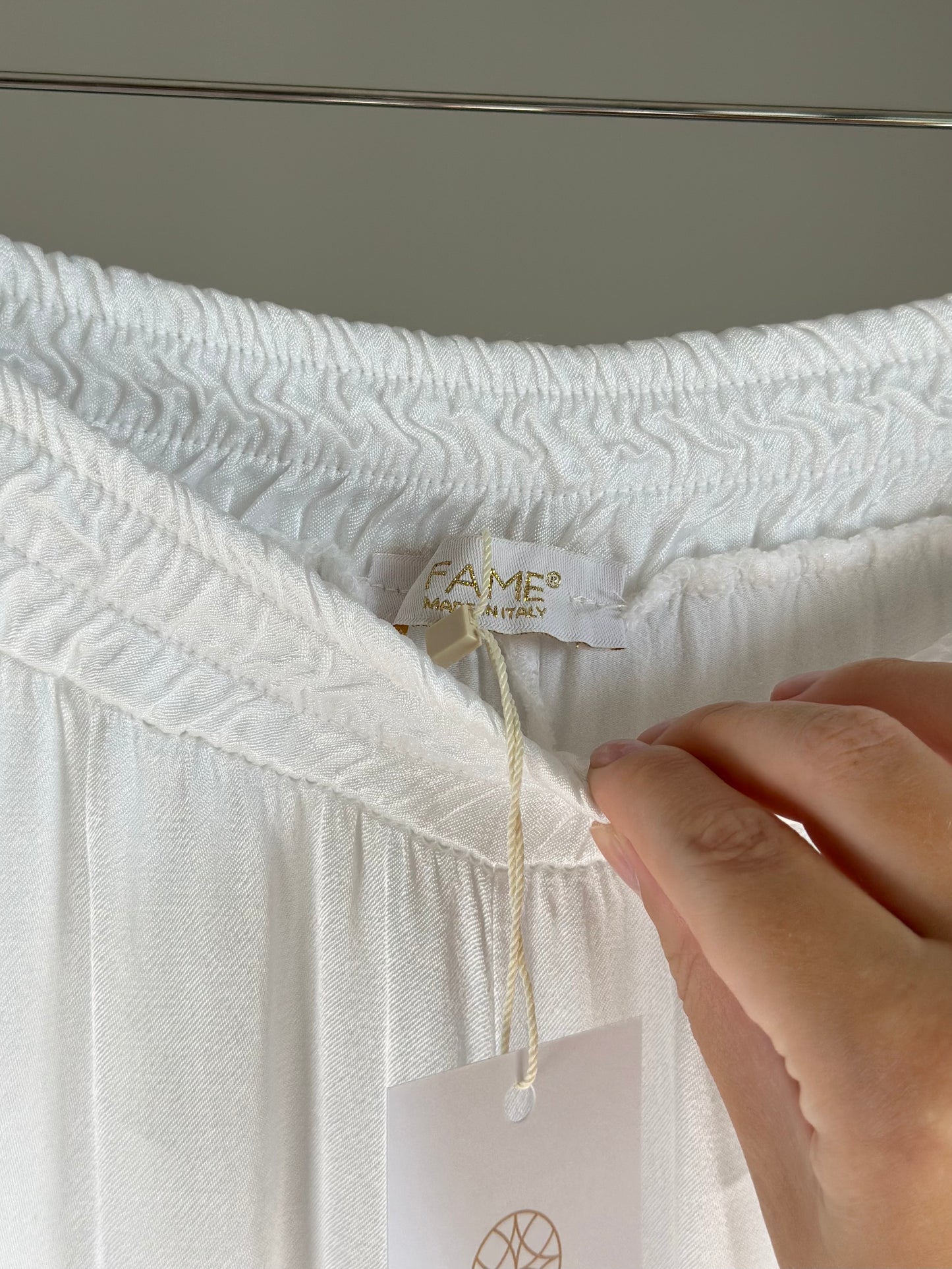 Stunning white wide-leg pants from Fame (made in Italy)